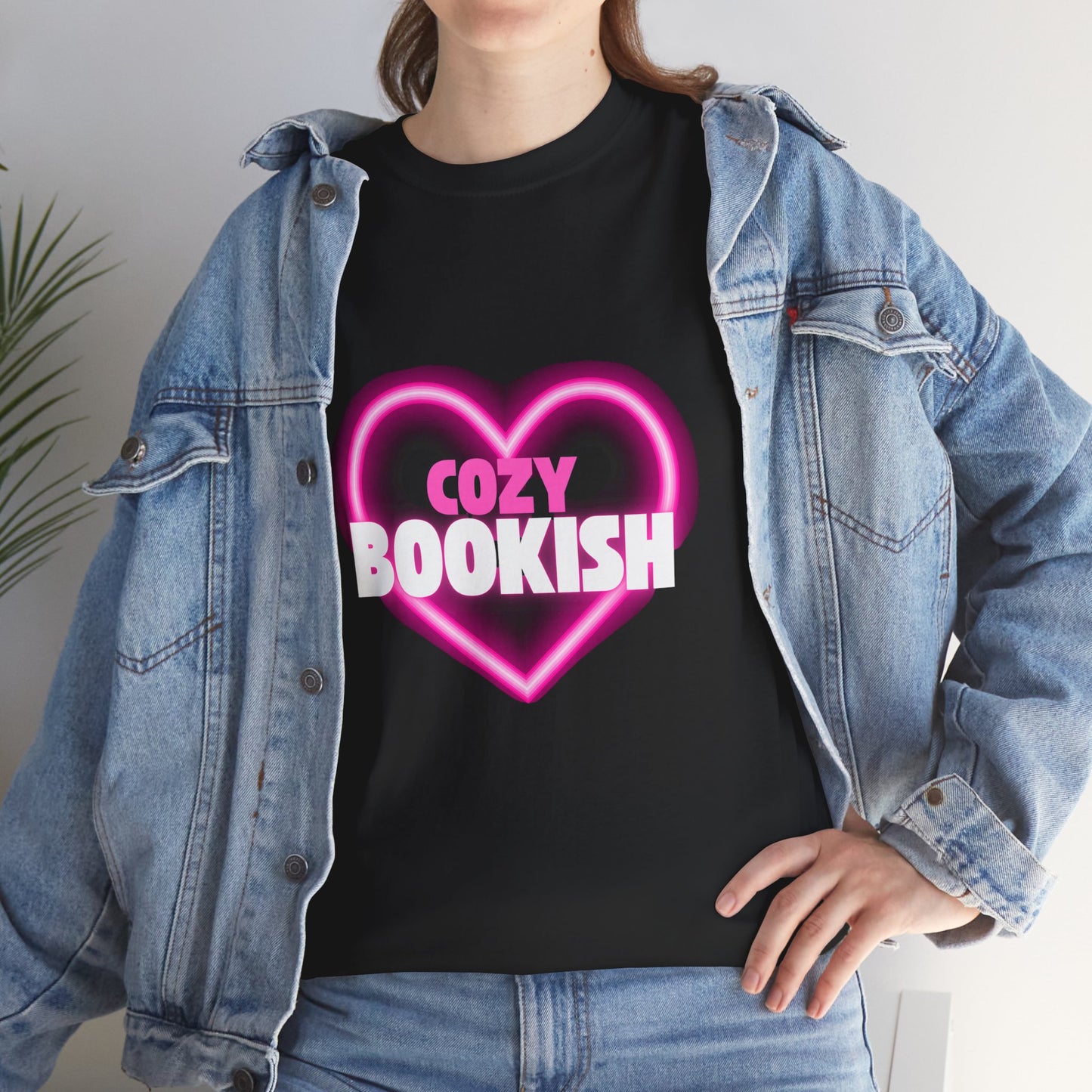 "Cozy Bookish - Hearts" T-Shirt